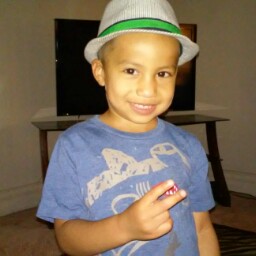 Eli Flores Photo 10