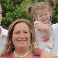 Sarah Wolters Photo 14