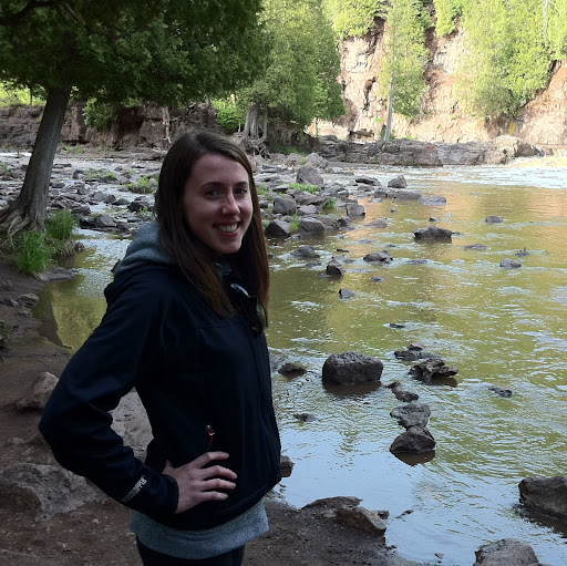 Leah Sutton Photo 22