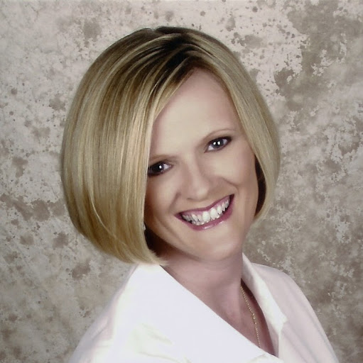 Pamela Little Photo 15