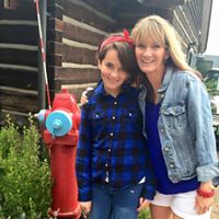 Holly Myers Photo 48