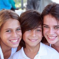 Stephanie Kaplan Photo 28