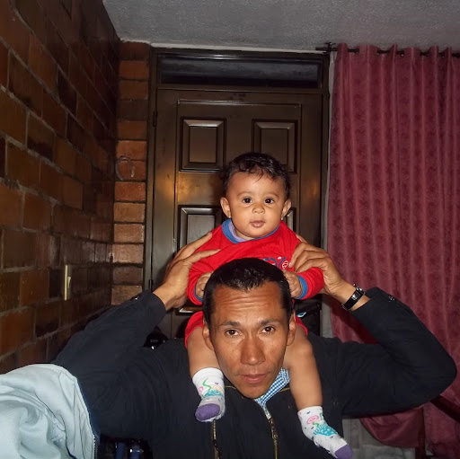 Alberto Reyes Photo 26 Alberto Reyes Photo 26