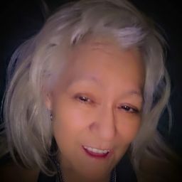 Gloria Pratt Photo 22