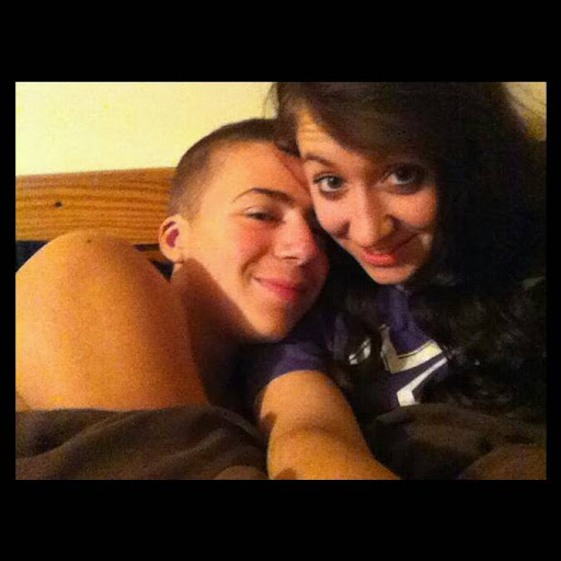 Julie Brunette Photo 5