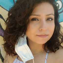Monica Caldera Photo 12