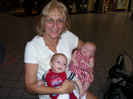 Tracy Giles Photo 14