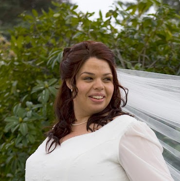 Julie Vera Photo 14