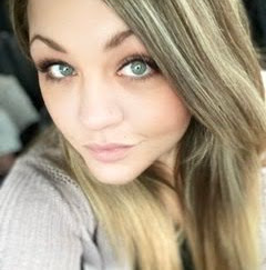 Sara Ryan Photo 15