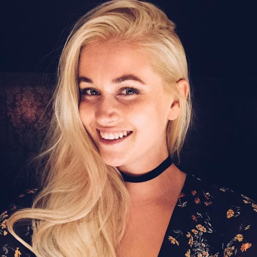 Lauren Maxwell Photo 10