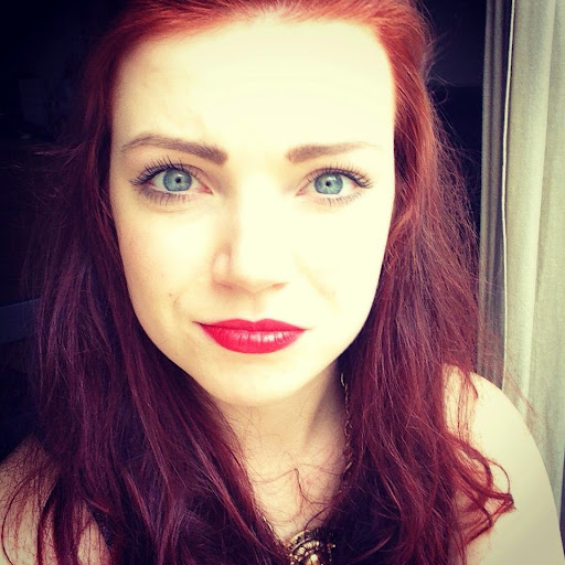 Julia Blake Photo 33