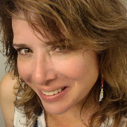 Cindy Elliott Photo 16