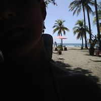 Elizabeth Arias Photo 21