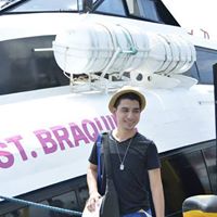 Kris Gomez Photo 36