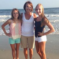 Kellie Stafford Photo 17