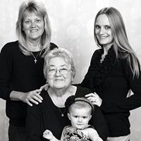 Leslie Kelly Photo 19