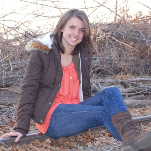 Rachel Erickson Photo 37