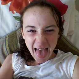 Ellie Wallis Photo 6