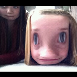 Julia Banks Photo 36