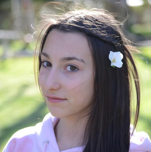 Michele Coyle Photo 21