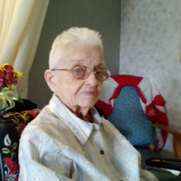 Linda Snow Photo 36