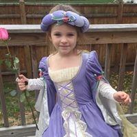 Lisa Carney Photo 43