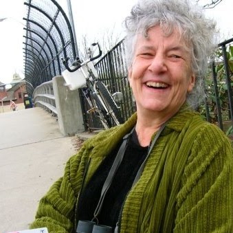Melanie Ross Photo 3