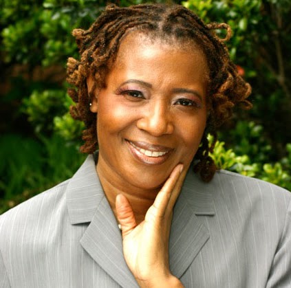 Janet Thomson Photo 35