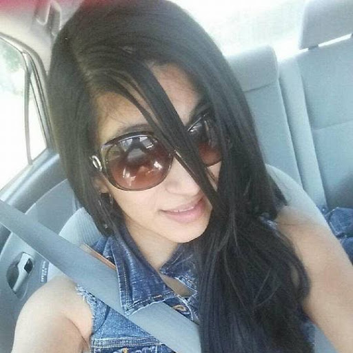 Julie Herrera Photo 19