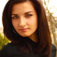 Rebecca Lam Photo 14