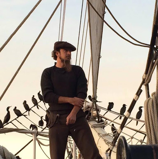 Aaron Stephens Photo 31