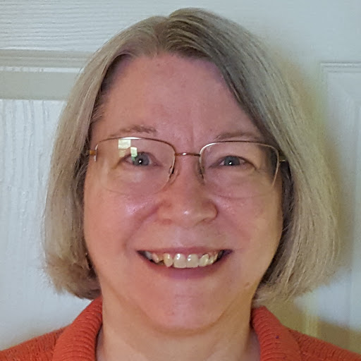 Julie Connelly Photo 5