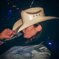 Shelby Cunningham Photo 25