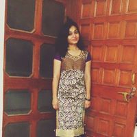 Lincy Abraham Photo 7