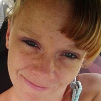 April Combs Photo 12