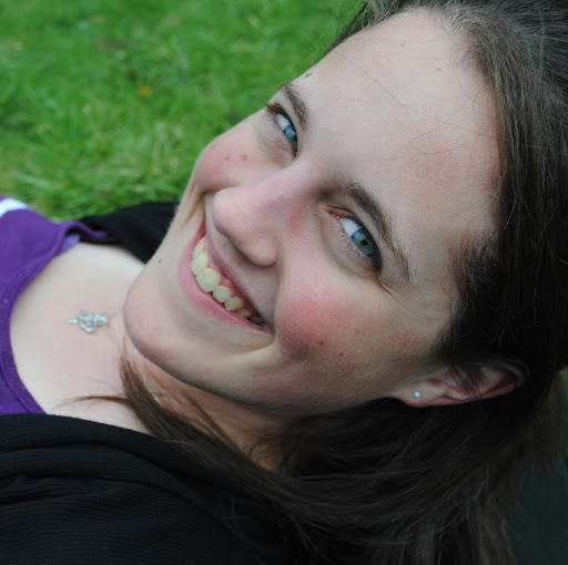 Samantha Miller Photo 7