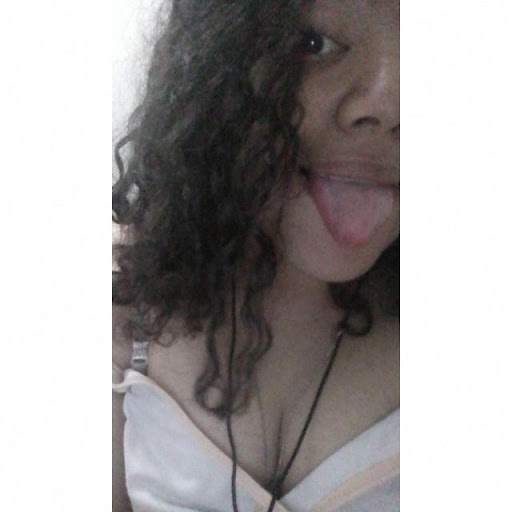 Vanessa Cruz Photo 14