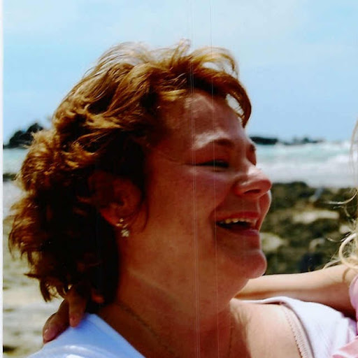 Cheryl Hurst Photo 15