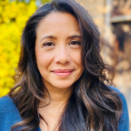 Jennifer Hollingsworth Photo 35