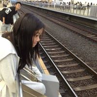 Melanie Wong Photo 34