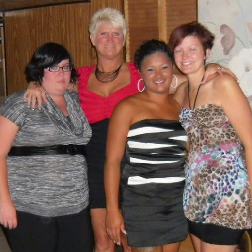 Christina Smith Photo 33