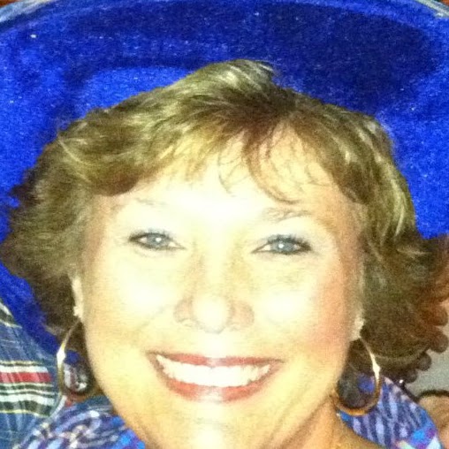 Julie Stafford Photo 34