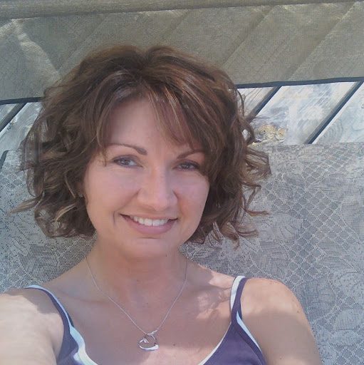 Tracy Larson Photo 28