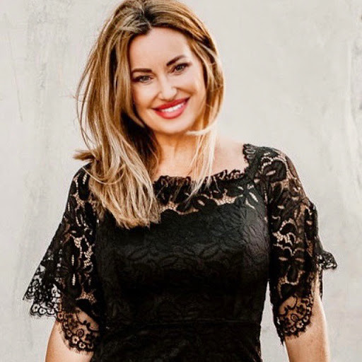 Stephanie Beckham Photo 8