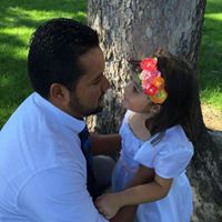 Roberto Velasco Photo 17