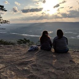 Julie Mcgowan Photo 32