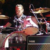 Larry Mullen Photo 17