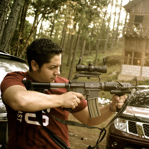 Salvador Villanueva Photo 27
