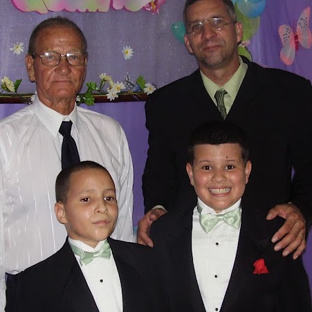 Gilberto Colon Photo 17