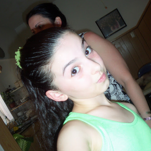 Angela Gallo Photo 36